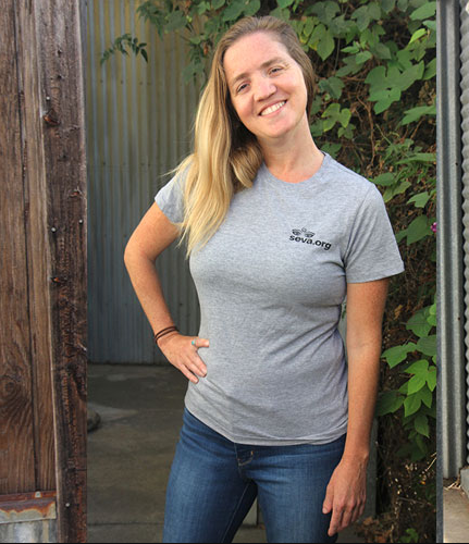 Women's Short Sleeved Gray T Shirt with Pocket Logo